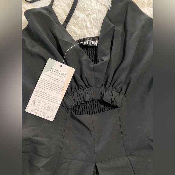 BTFBM Women’s Black sleeveless front split maxi dress with shirred back NWT - Picture 4 of 6